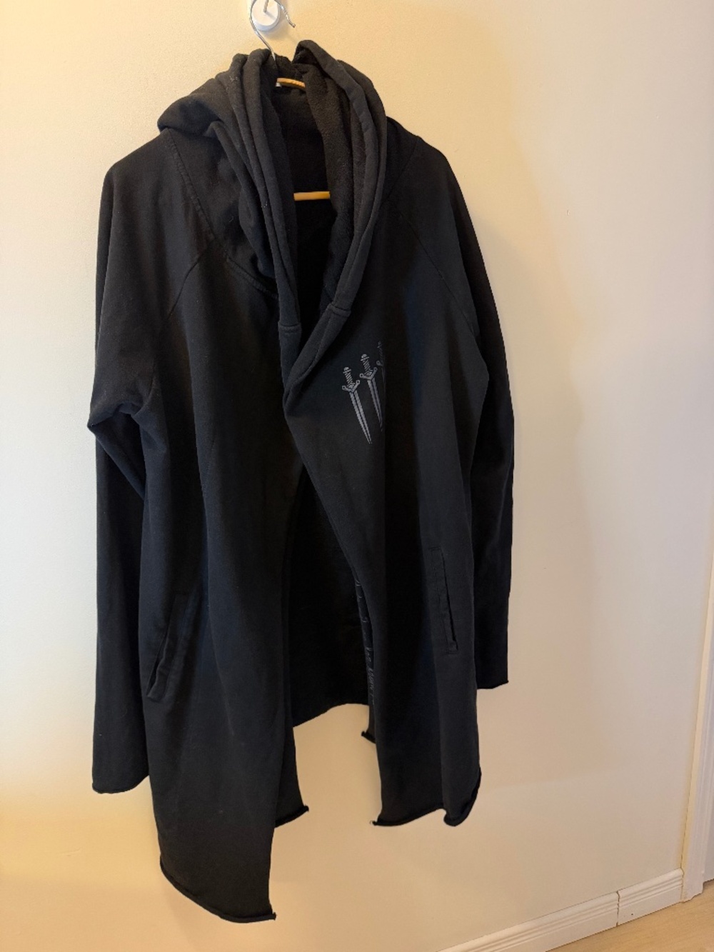 Official Critical Role Vax'ildan Hooded Cloak Cardigan Black Vox Machina